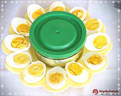 Wielkanocne jaja ugotowane